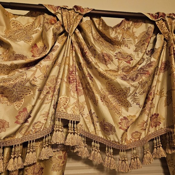 RARE CROSCILL OLIMPIA FLORAL FLOWER 110"x17" PRIMA VALANCE WINDOW TREATMENT - Picture 7 of 14